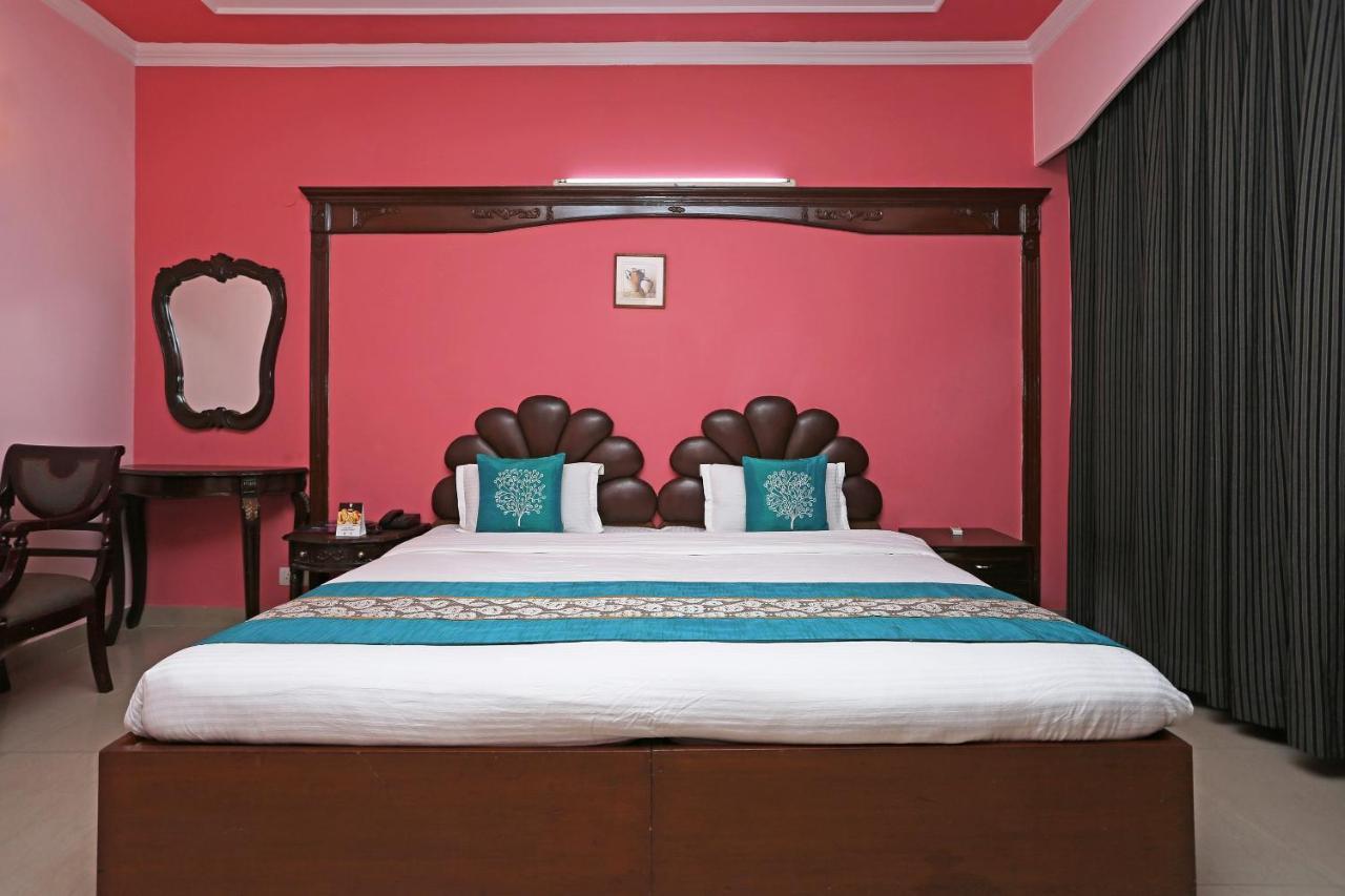 Oyo Near Mg Road Near Aravali Biodiversity Park Gurgaon Exterior foto