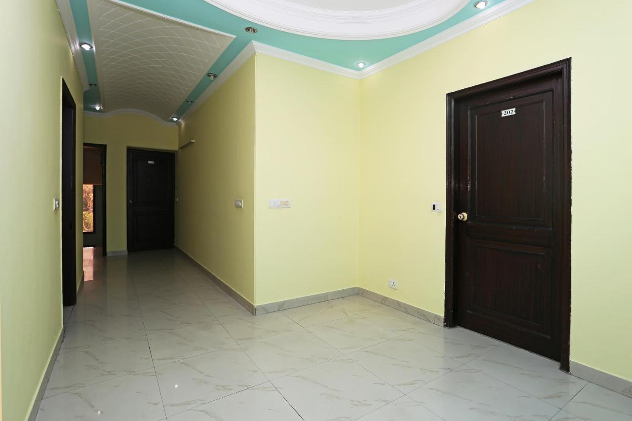 Oyo Near Mg Road Near Aravali Biodiversity Park Gurgaon Exterior foto